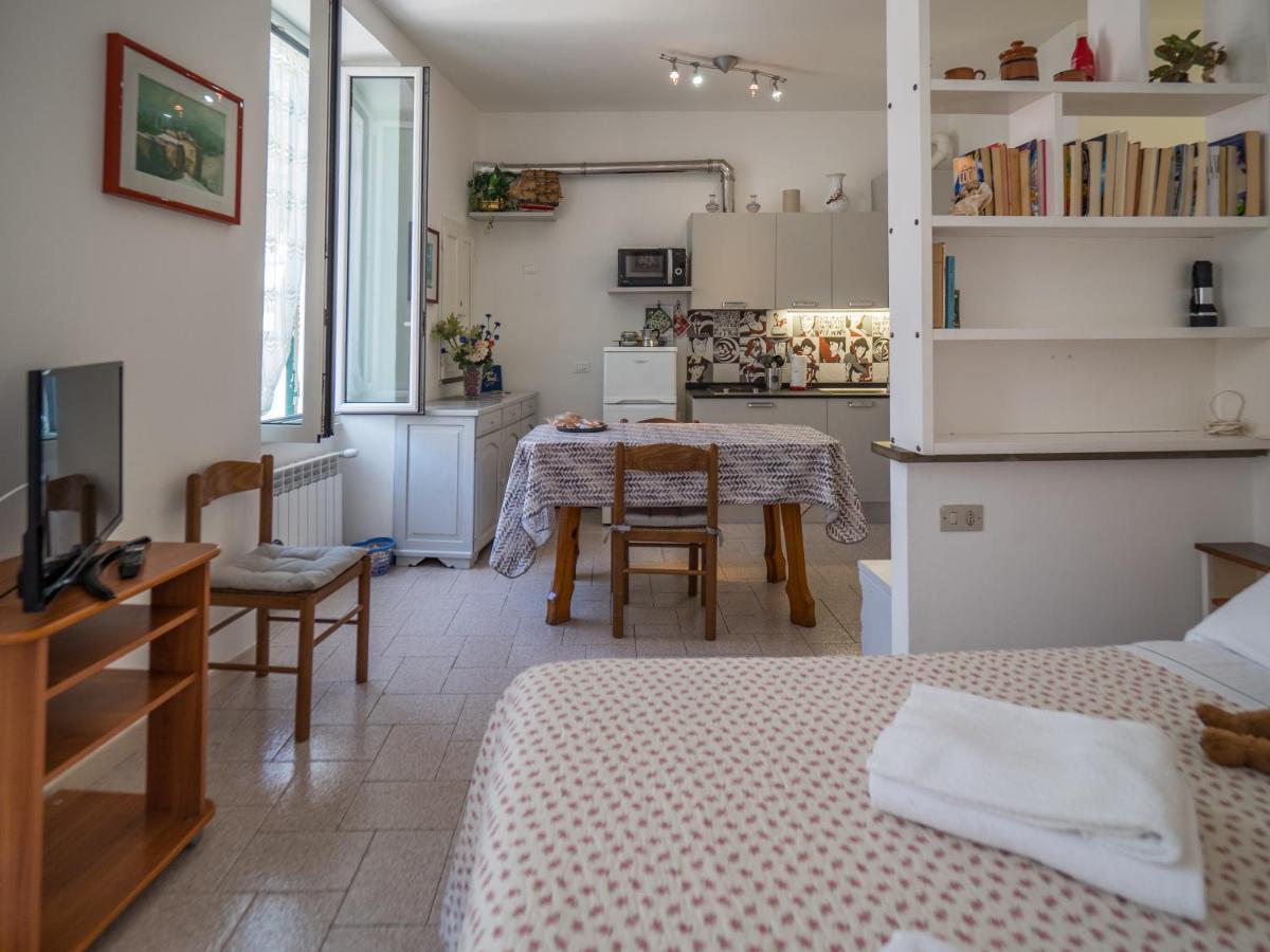 Nonna Rosetta Traditional Studio Vernazza Exterior photo